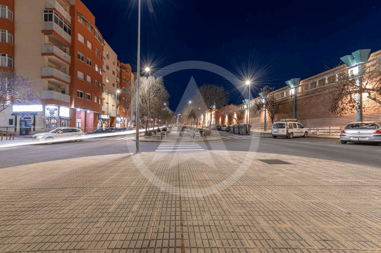 Pis en zona Eroski, Càceres