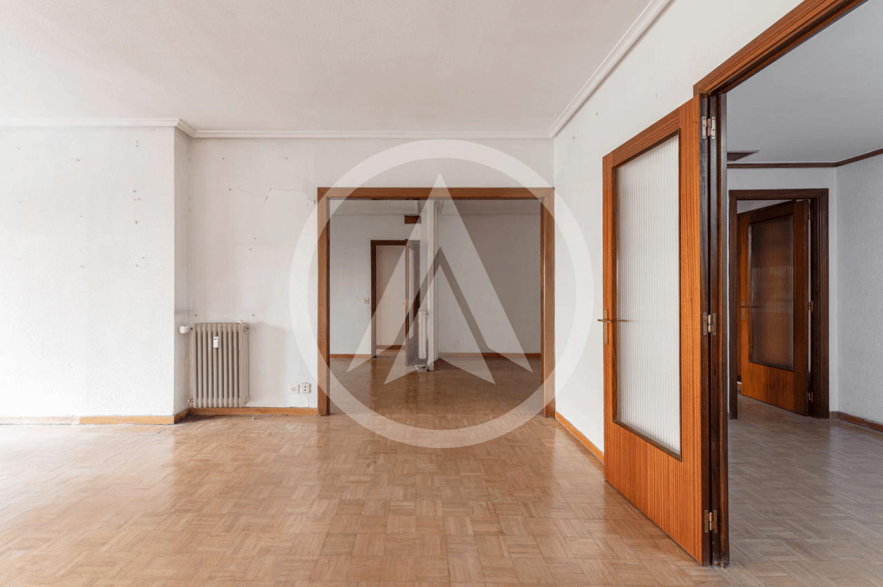 Apartment for sale in Cáceres Center with 2 parking spaces