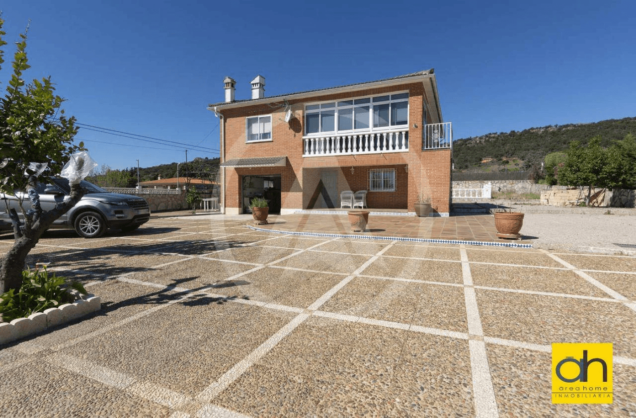 Villa with pool in Sierra de Fuentes