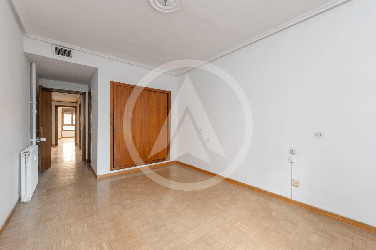 Apartment for sale in Cáceres Center with 2 parking spaces
