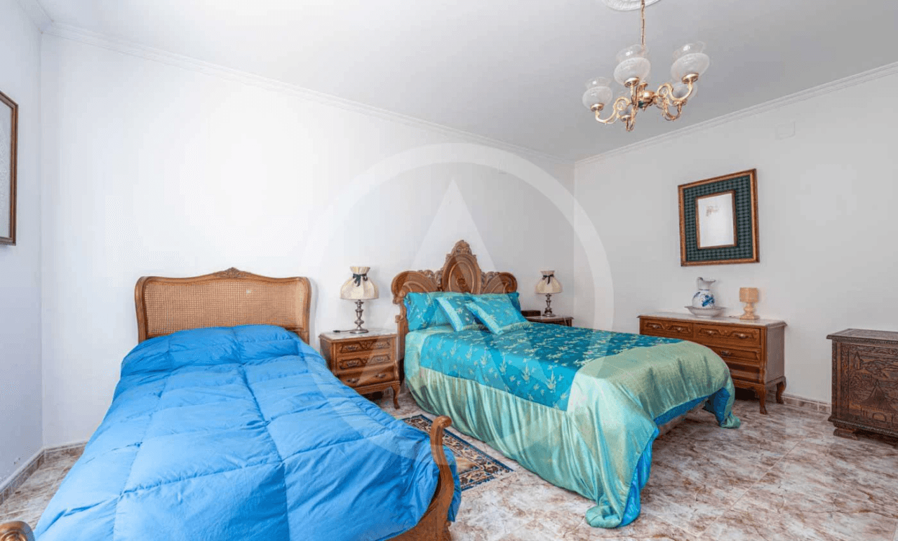 House for sale in Castañar de Ibor, Cáceres