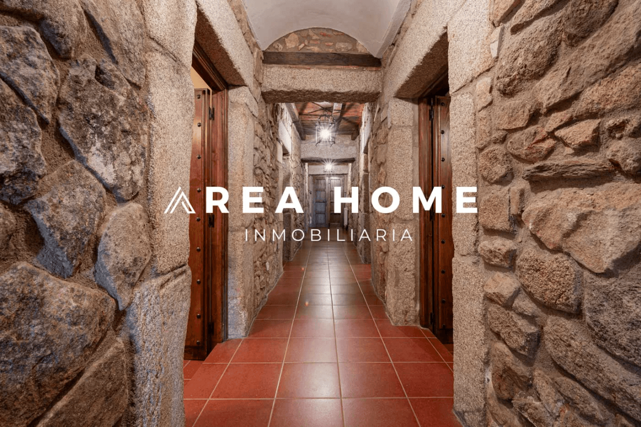 House for sale in Zarza la Mayor, Cáceres