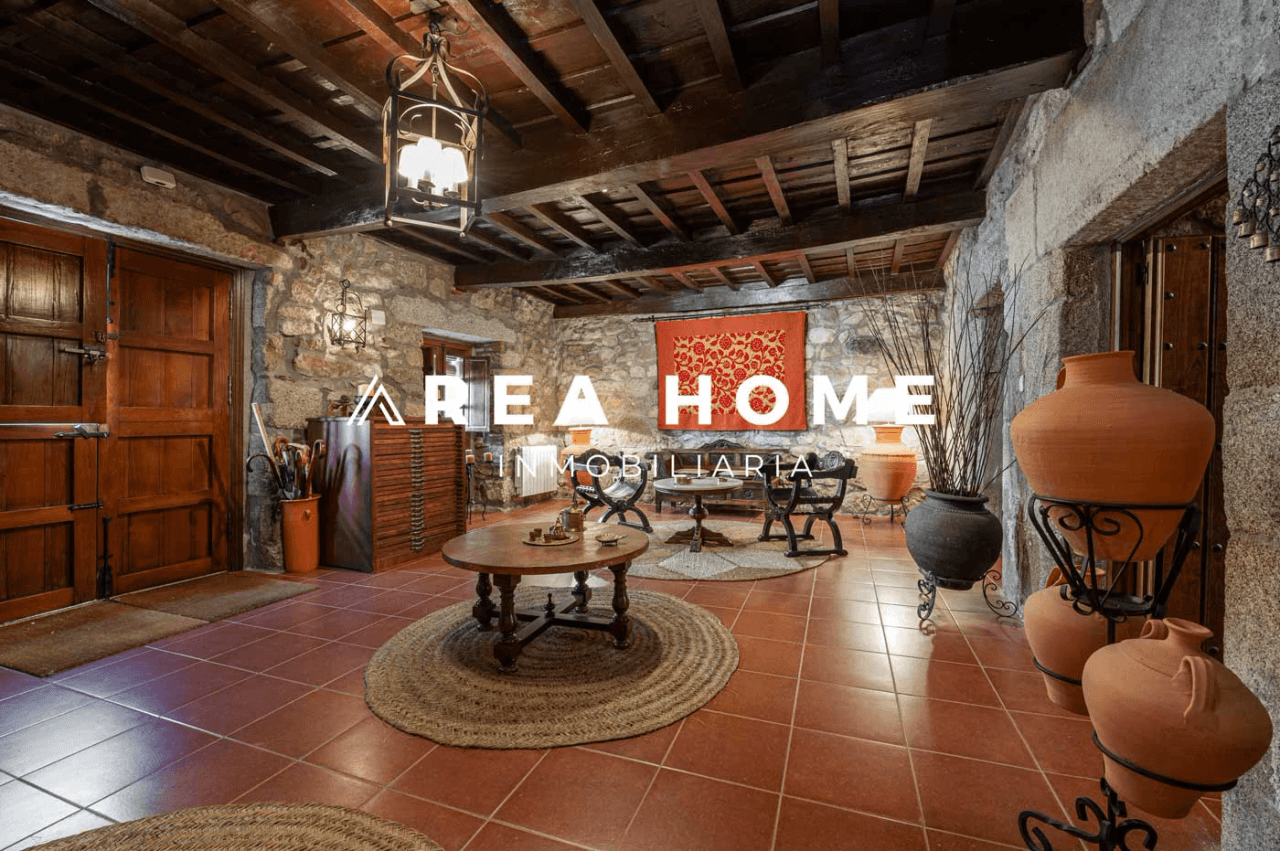 House for sale in Zarza la Mayor, Cáceres