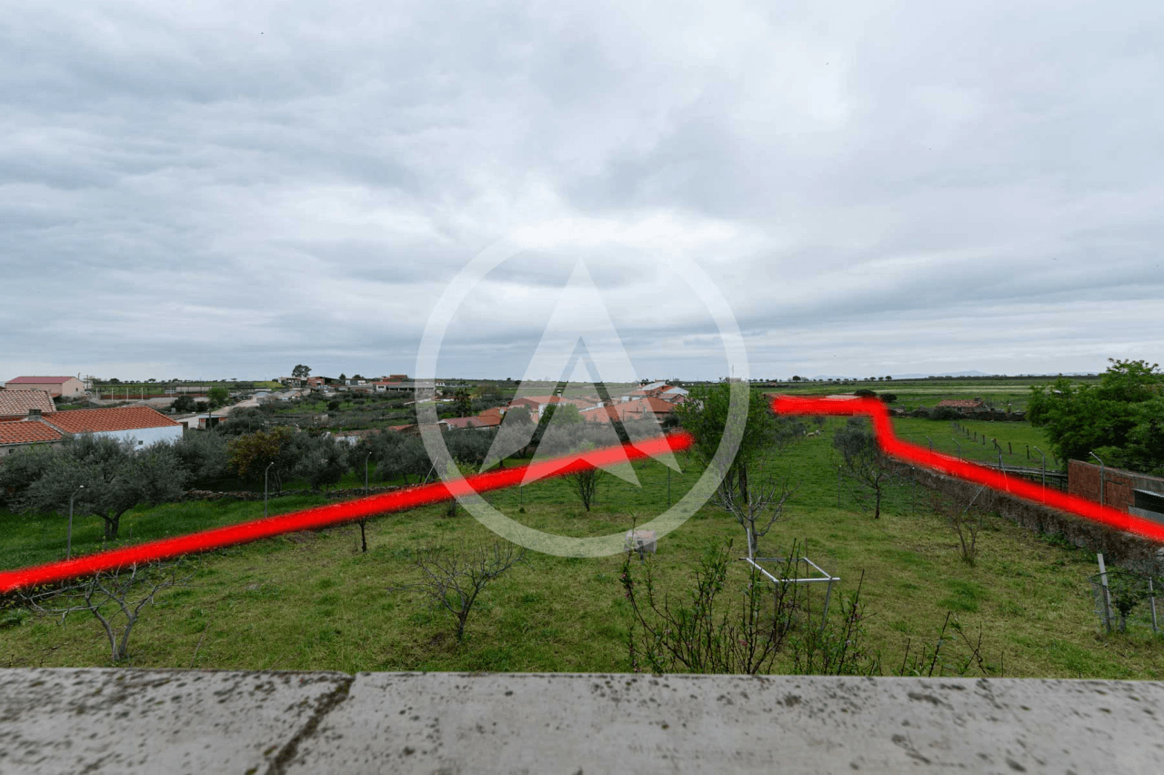 Village house with plot in Torrecillas de la Tiesa, Extremadura