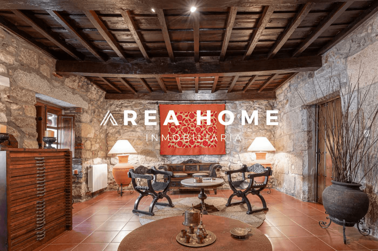 House for sale in Zarza la Mayor, Cáceres