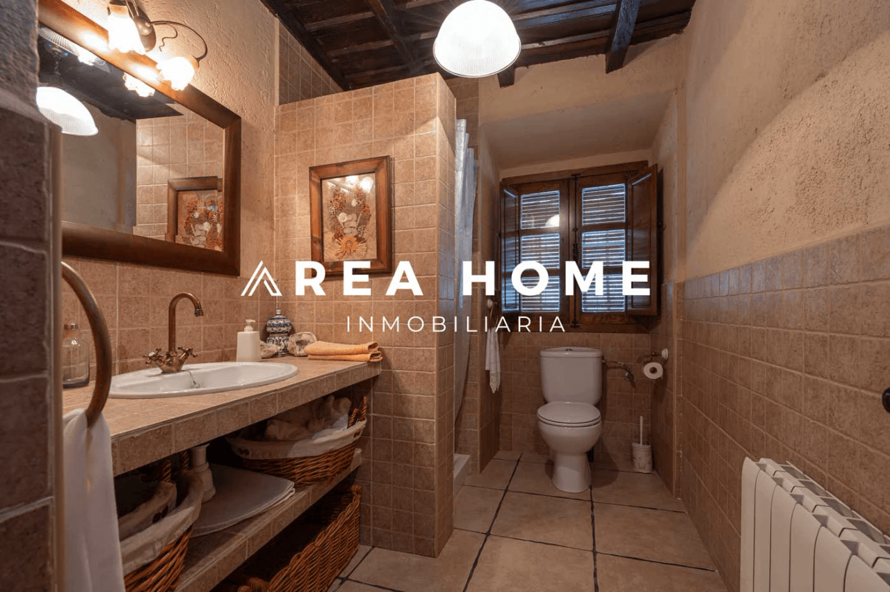 House for sale in Zarza la Mayor, Cáceres