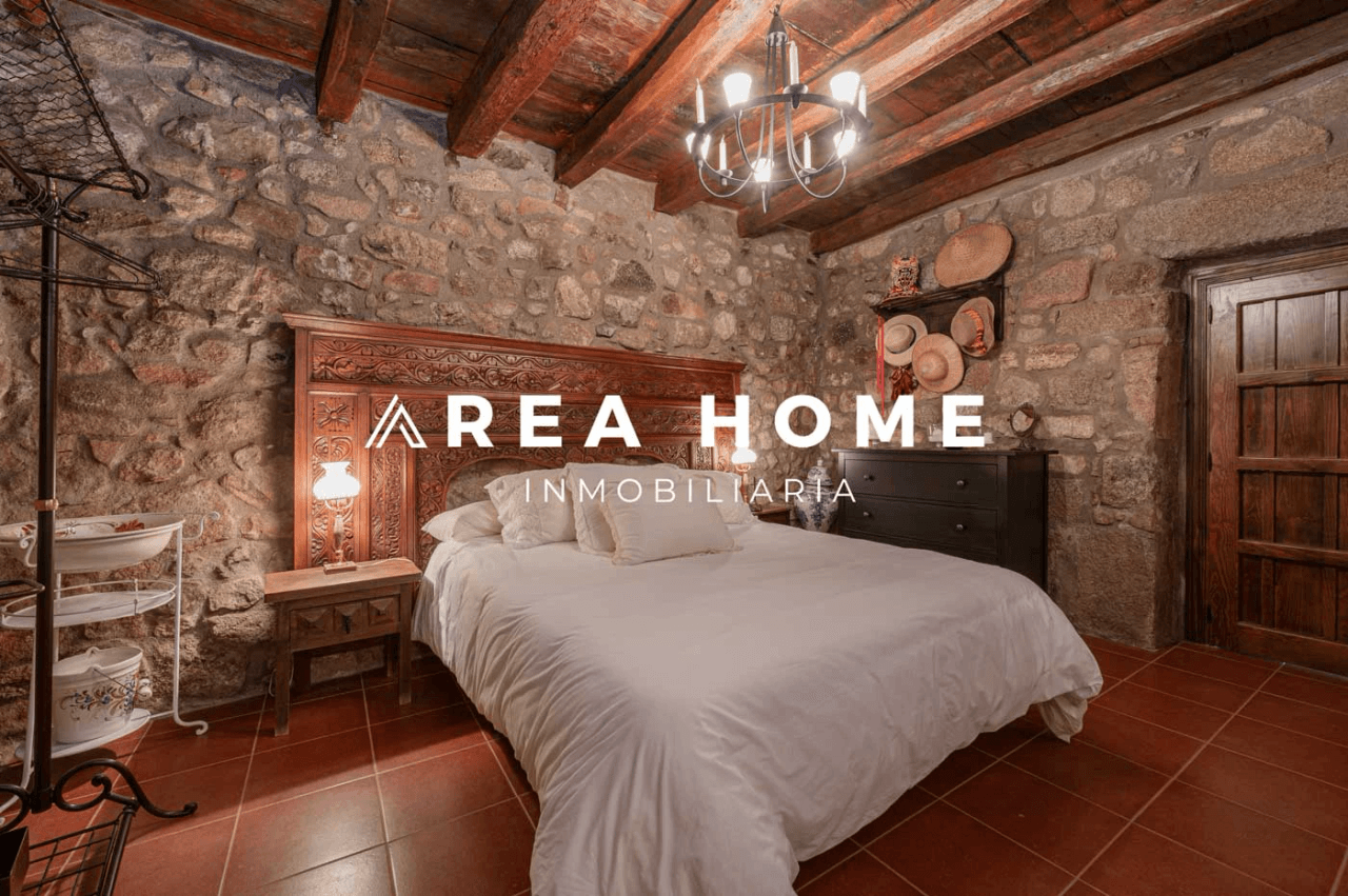 House for sale in Zarza la Mayor, Cáceres