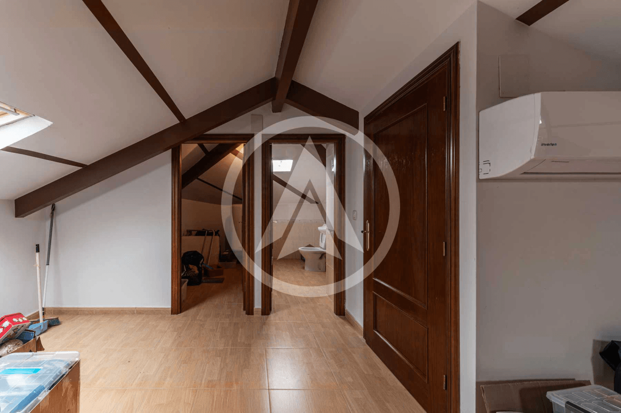 Village house with plot in Torrecillas de la Tiesa, Extremadura