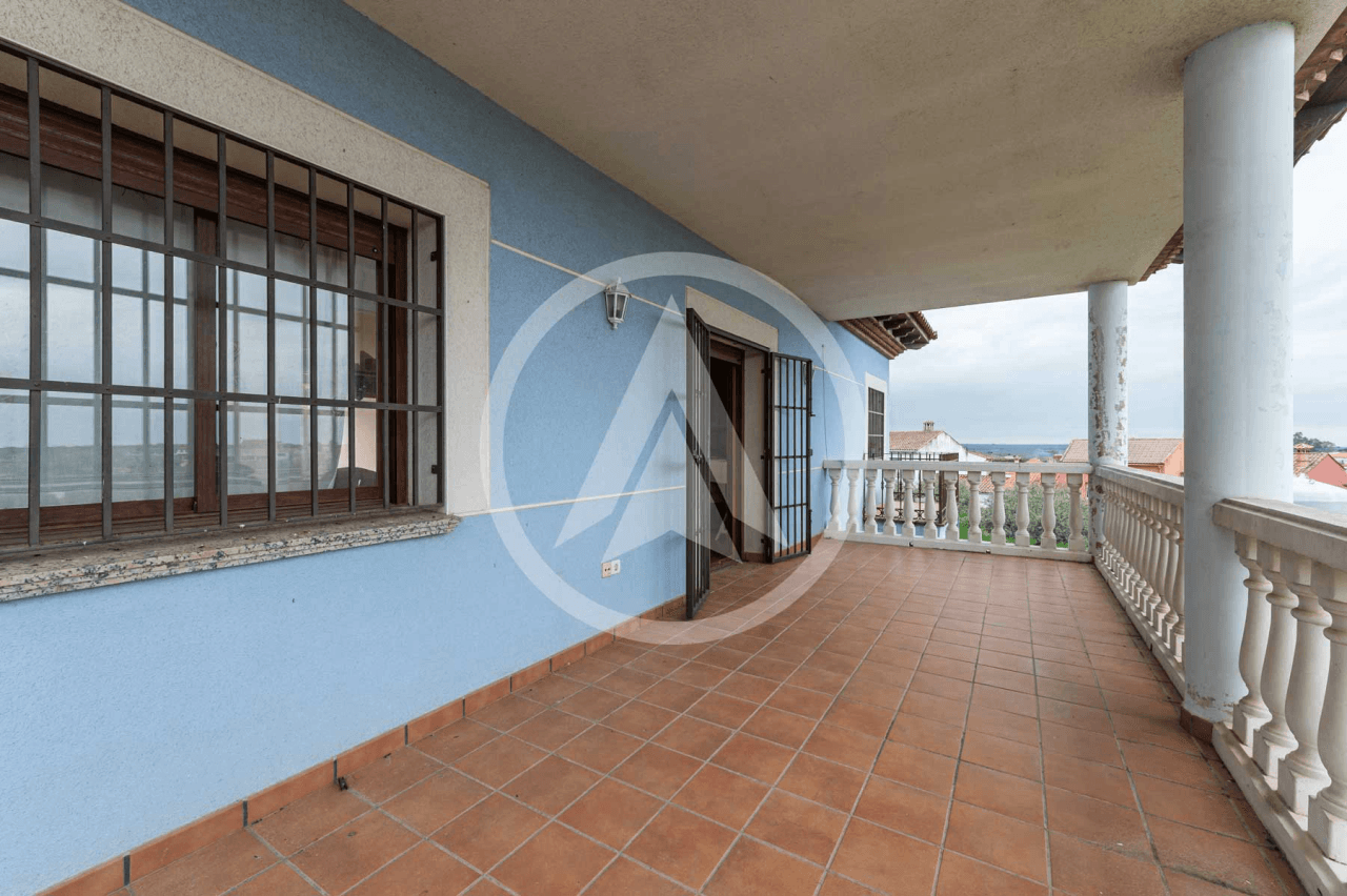 Village house with plot in Torrecillas de la Tiesa, Extremadura