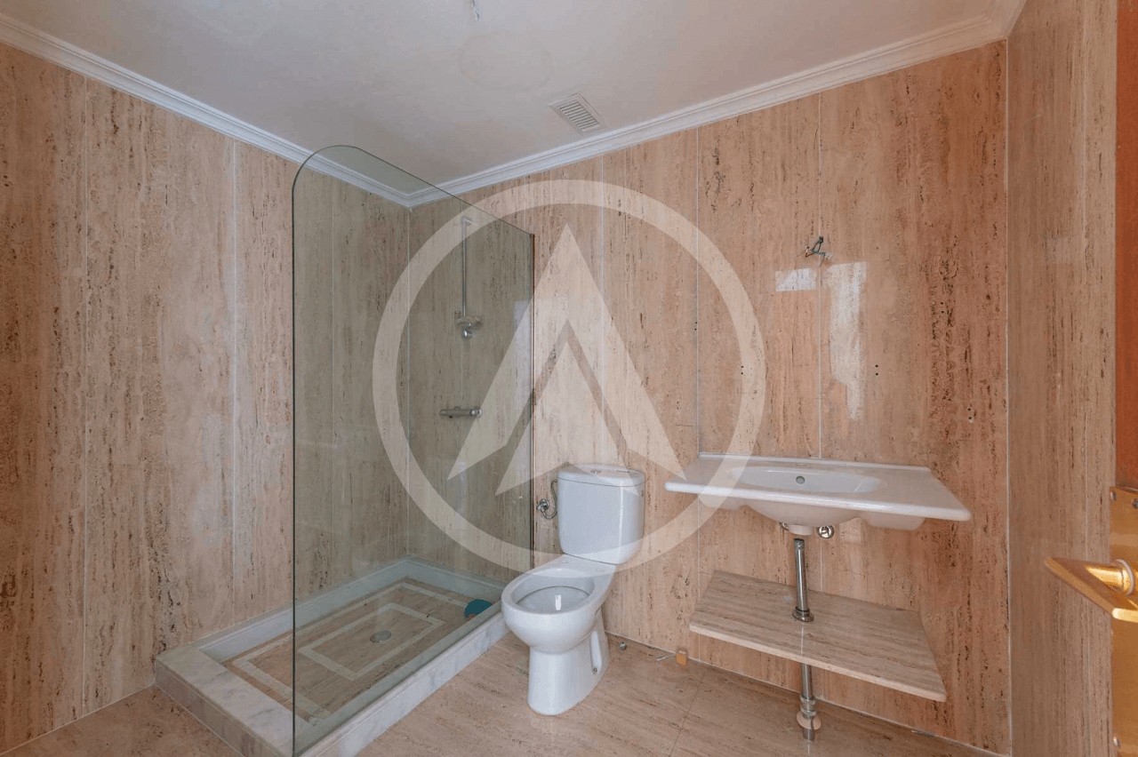 Apartment for sale in Cáceres Center with 2 parking spaces