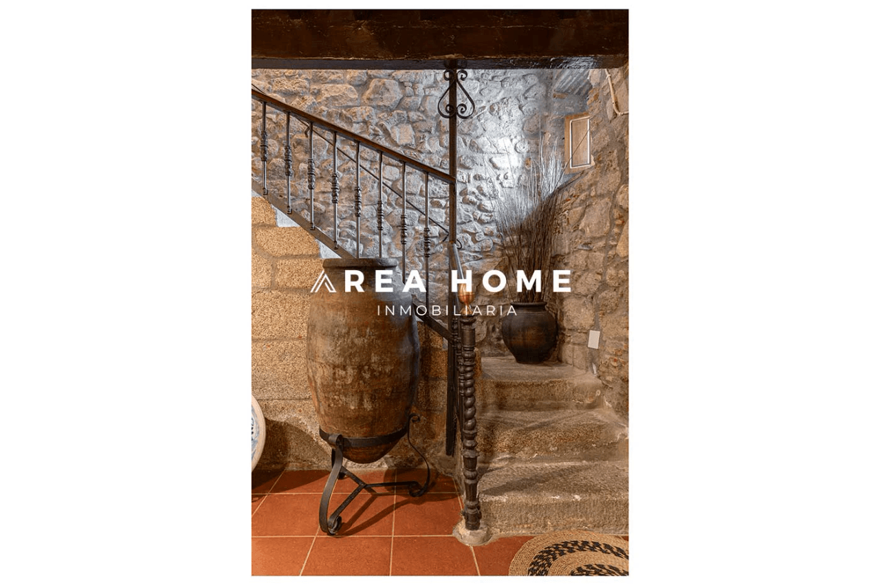 House for sale in Zarza la Mayor, Cáceres