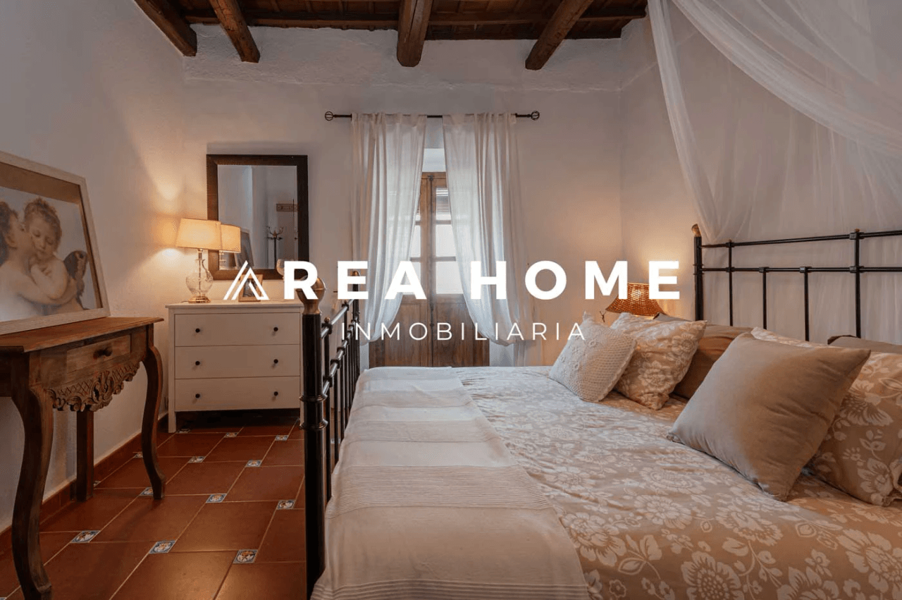 House for sale in Zarza la Mayor, Cáceres