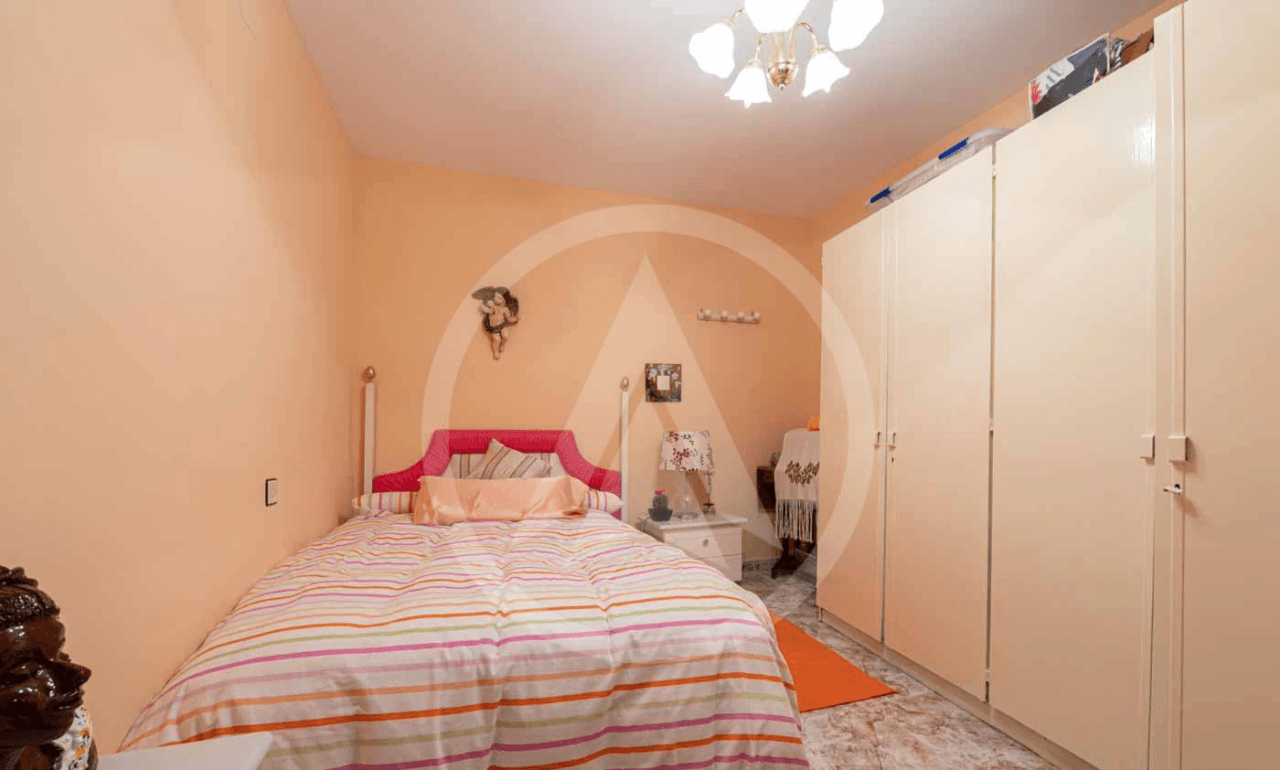 House for sale in Castañar de Ibor, Cáceres