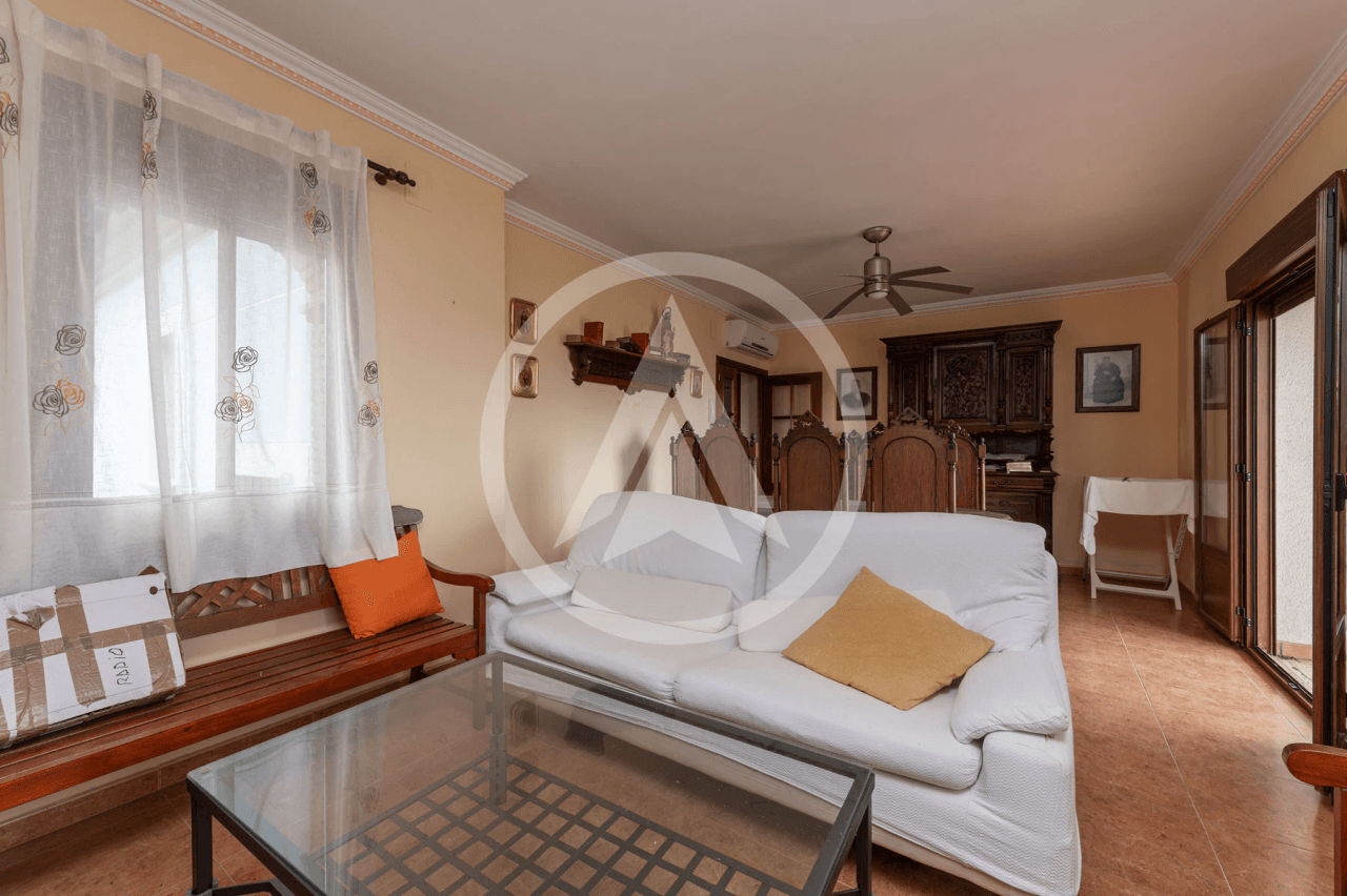 Village house with plot in Torrecillas de la Tiesa, Extremadura