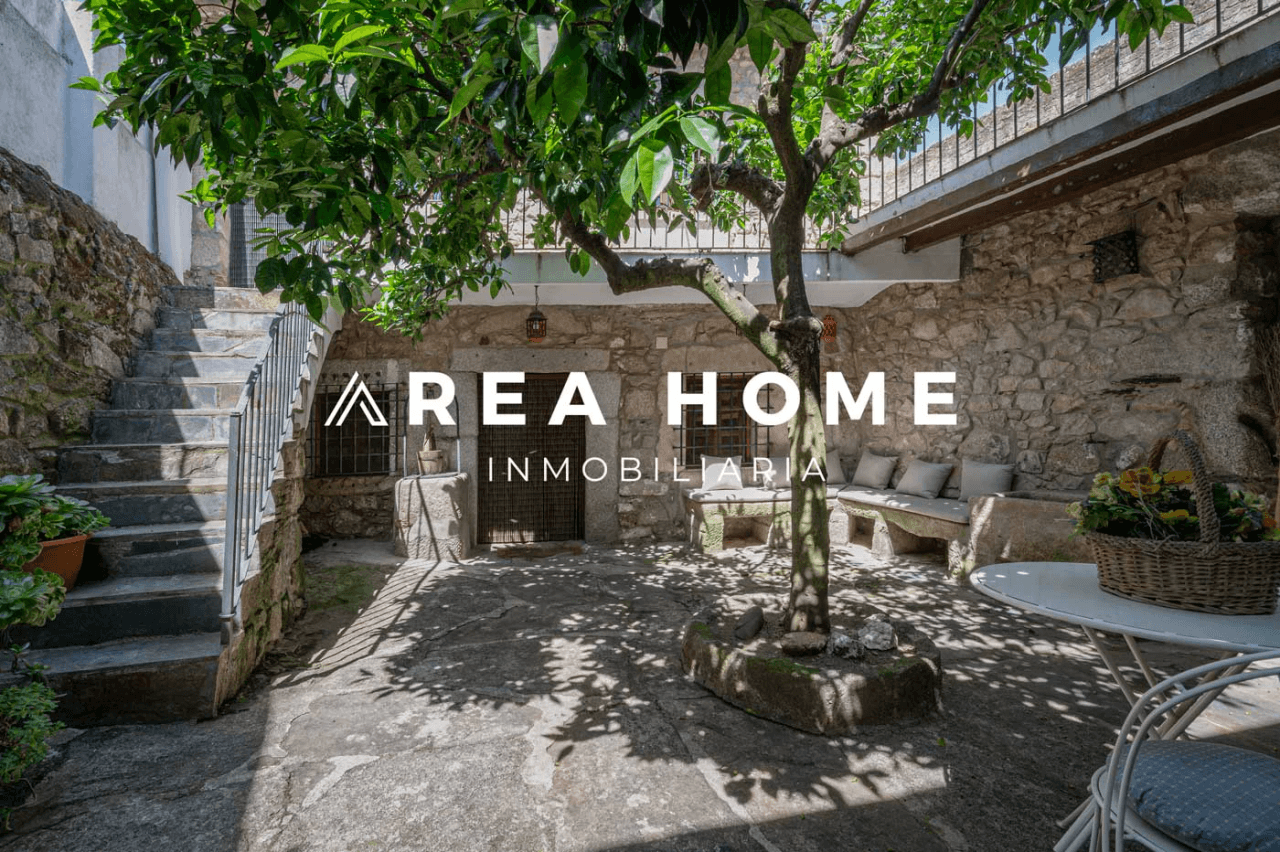 House for sale in Zarza la Mayor, Cáceres