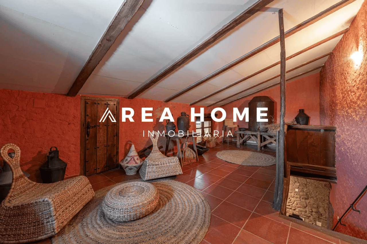 House for sale in Zarza la Mayor, Cáceres