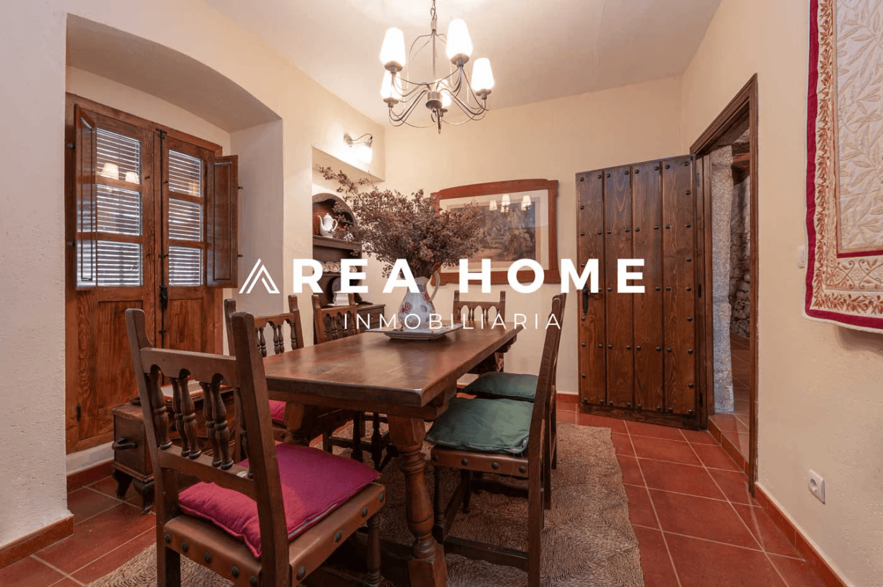 House for sale in Zarza la Mayor, Cáceres
