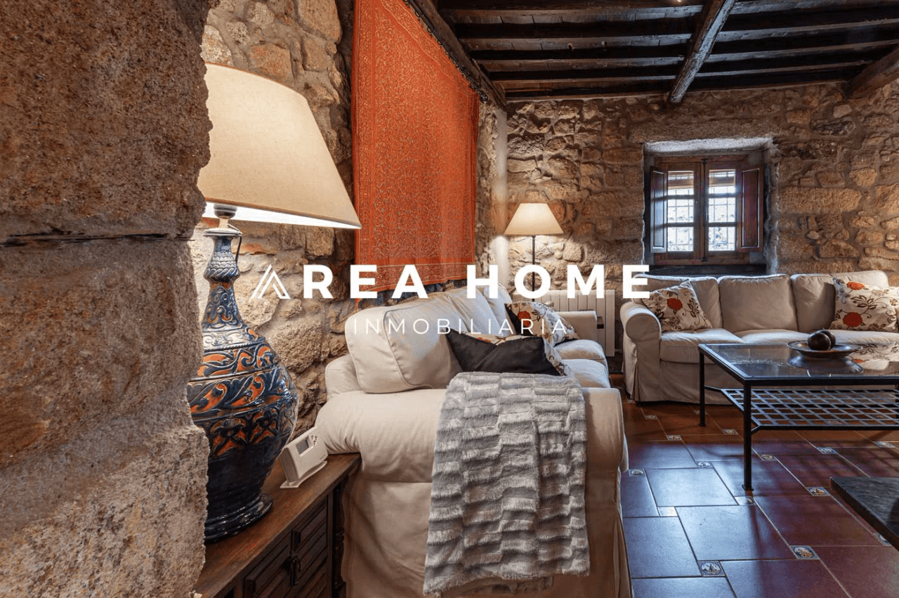 House for sale in Zarza la Mayor, Cáceres