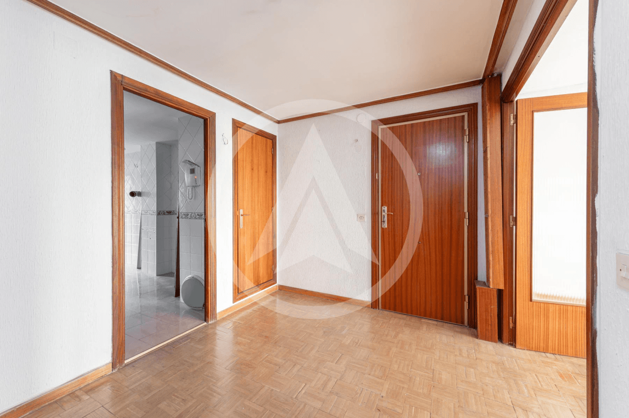 Apartment for sale in Cáceres Center with 2 parking spaces