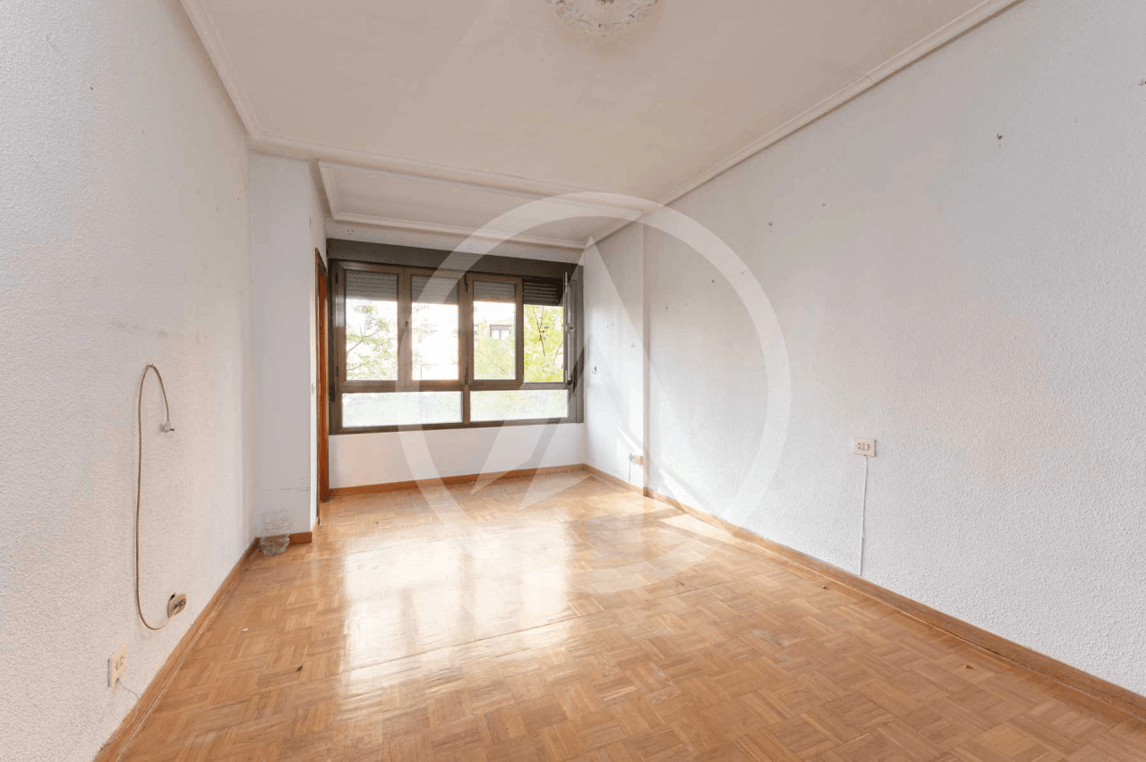 Apartment for sale in Cáceres Center with 2 parking spaces
