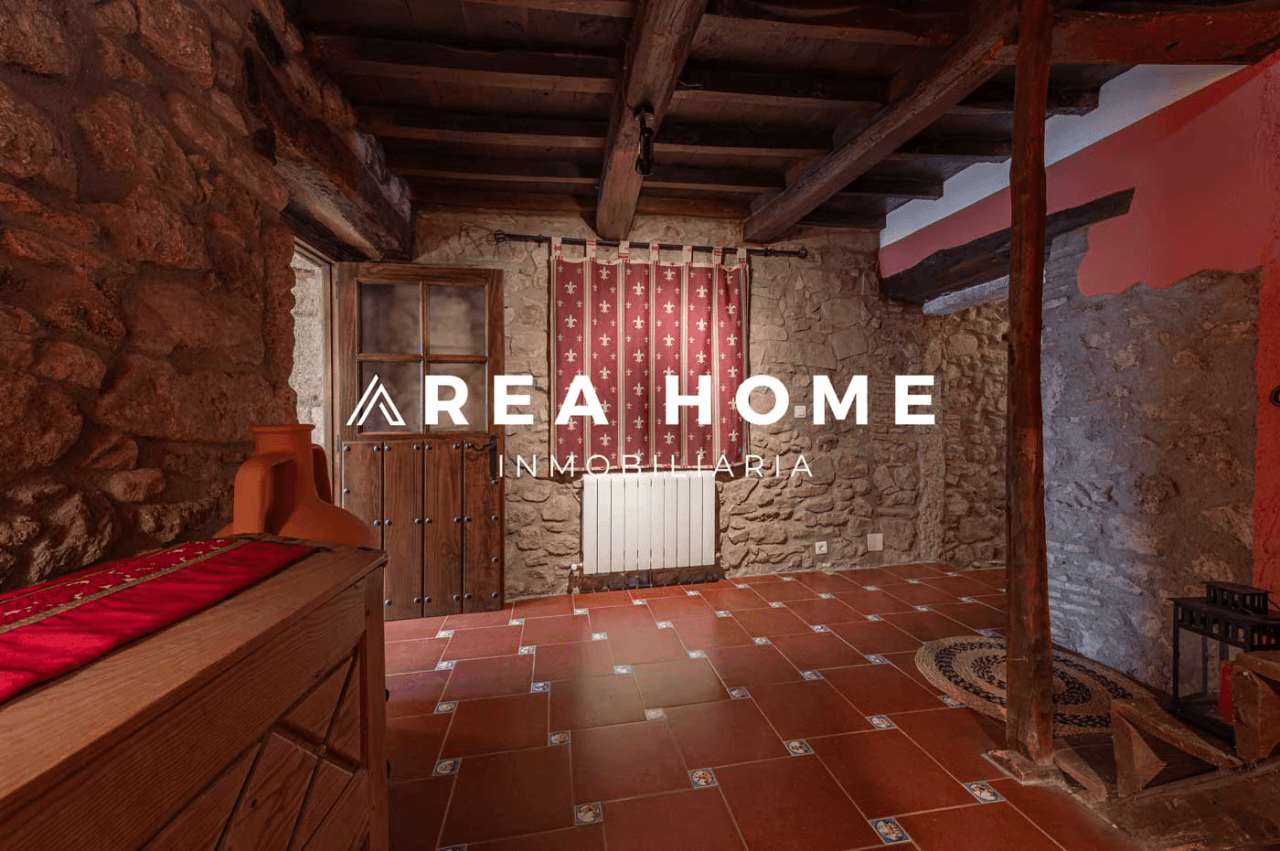 House for sale in Zarza la Mayor, Cáceres