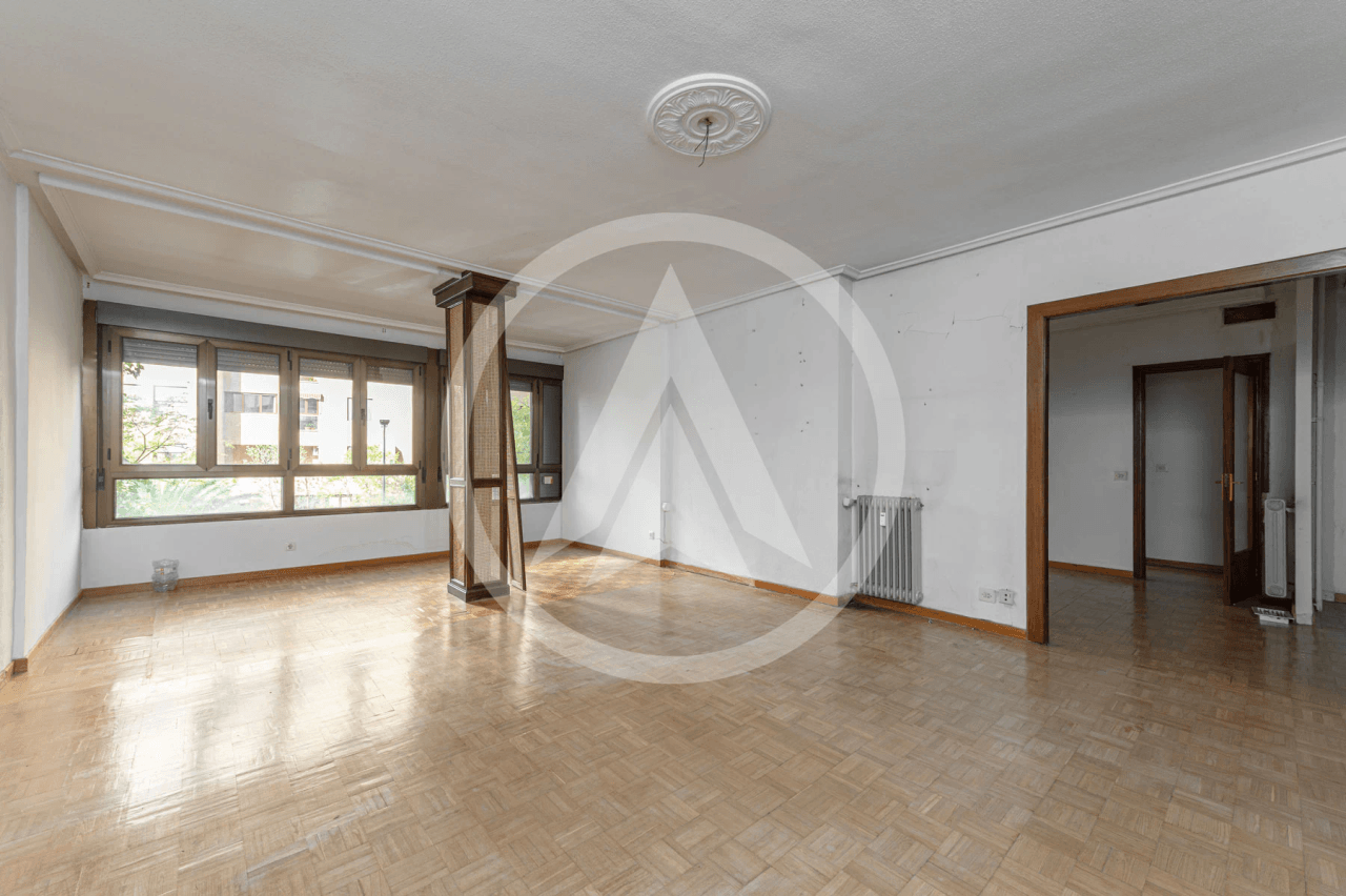 Apartment for sale in Cáceres Center with 2 parking spaces