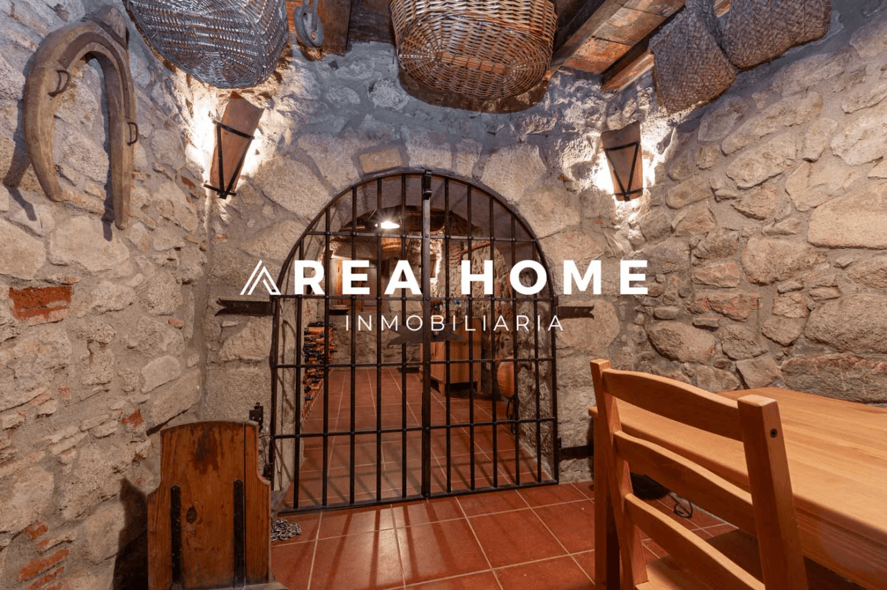 House for sale in Zarza la Mayor, Cáceres