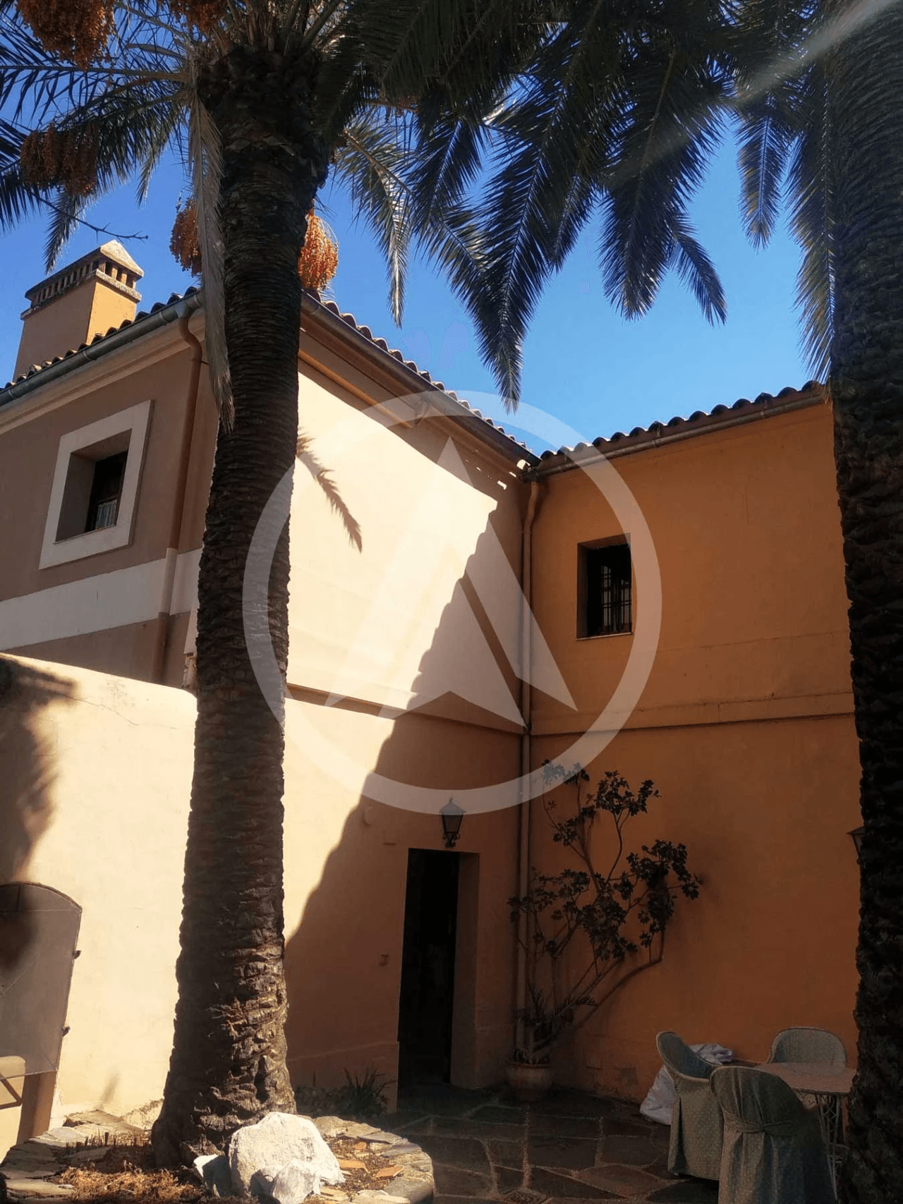 Village house with pool and land in Aldeacentenera - Extremadura