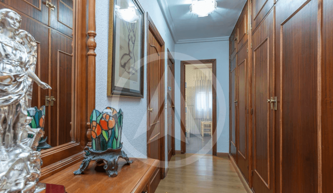 Villa with pool and large plot in Sierra de Fuentes