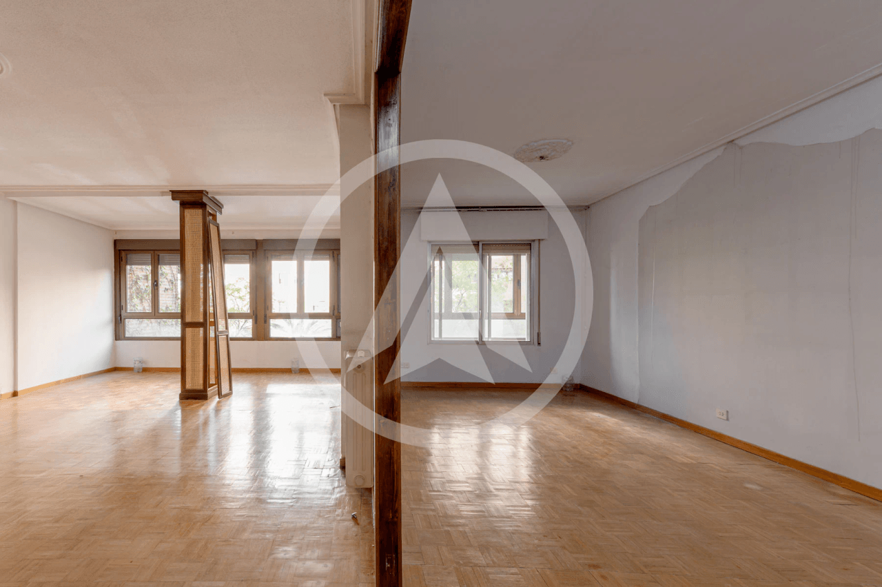Apartment for sale in Cáceres Center with 2 parking spaces