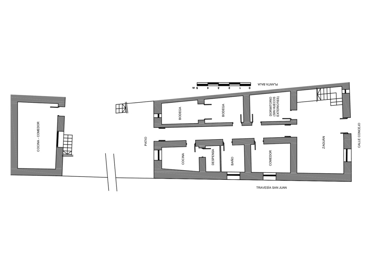 House for sale in Zarza la Mayor, Cáceres