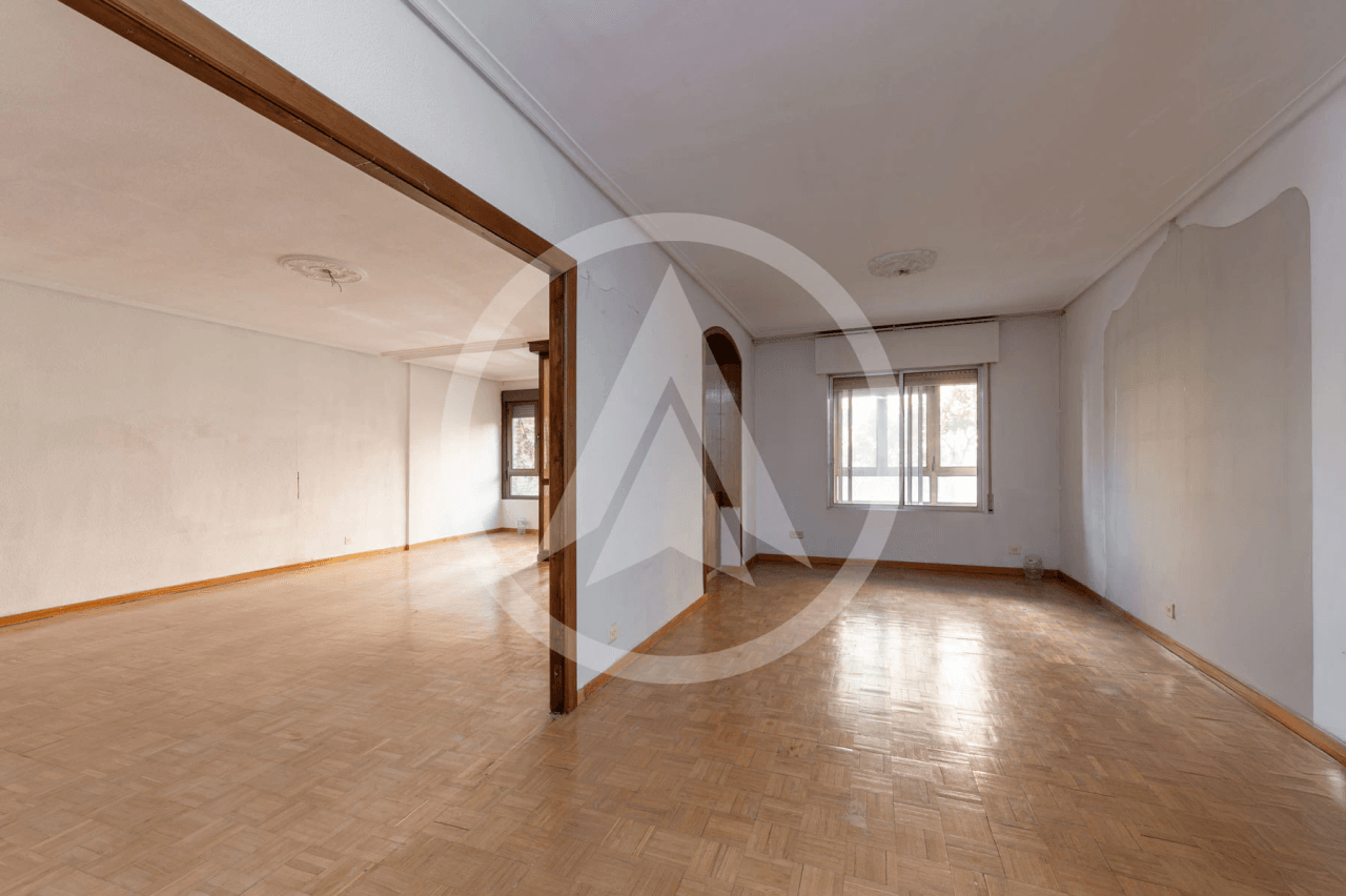 Apartment for sale in Cáceres Center with 2 parking spaces
