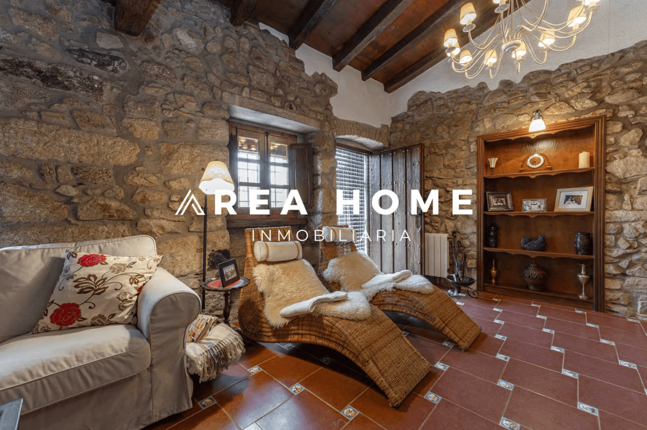 House for sale in Zarza la Mayor, Cáceres