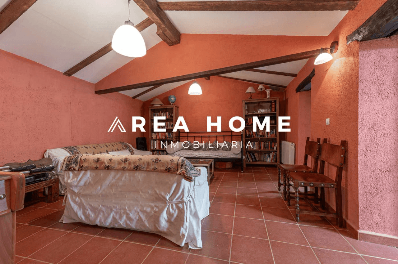 House for sale in Zarza la Mayor, Cáceres