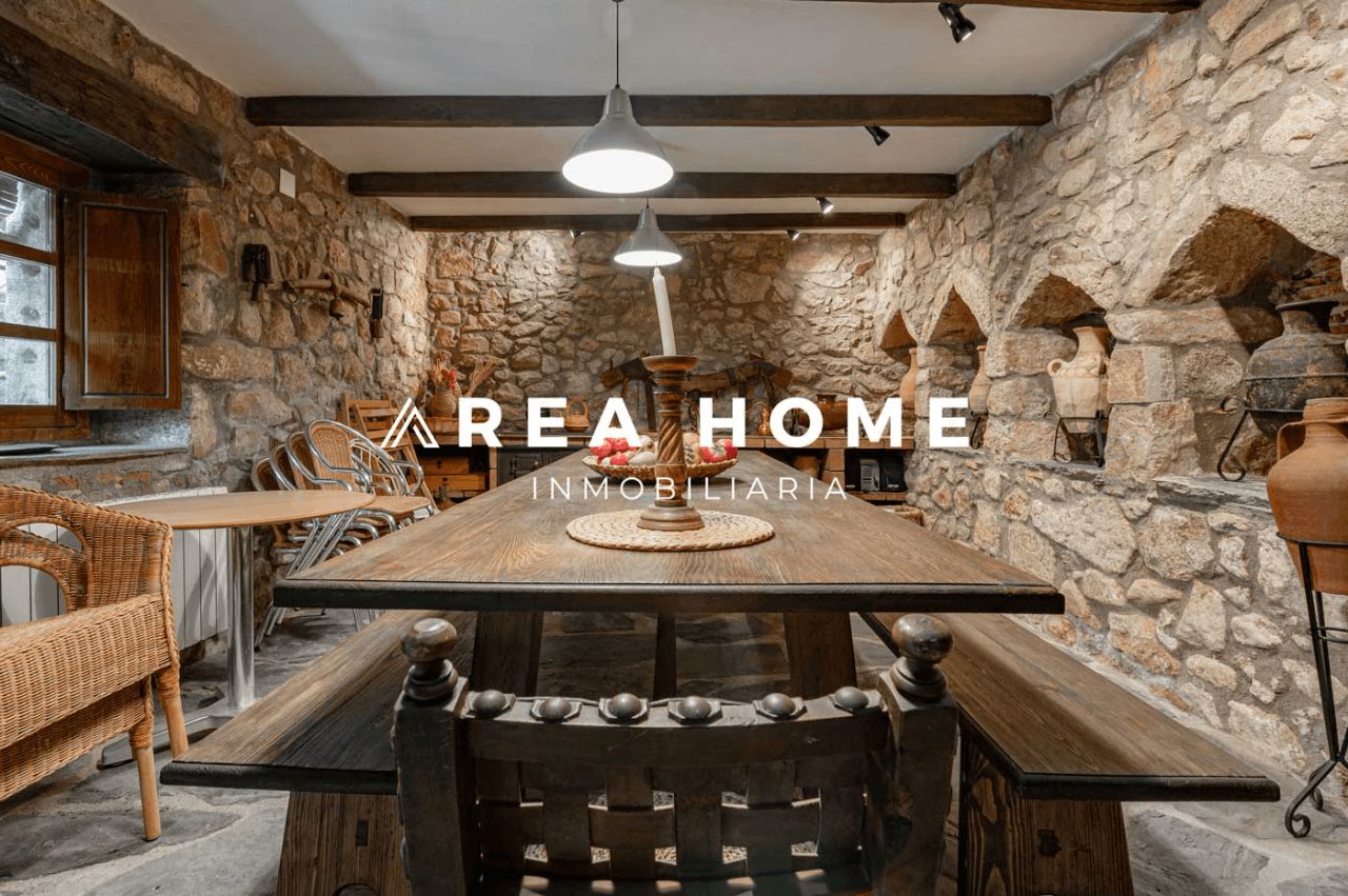 House for sale in Zarza la Mayor, Cáceres