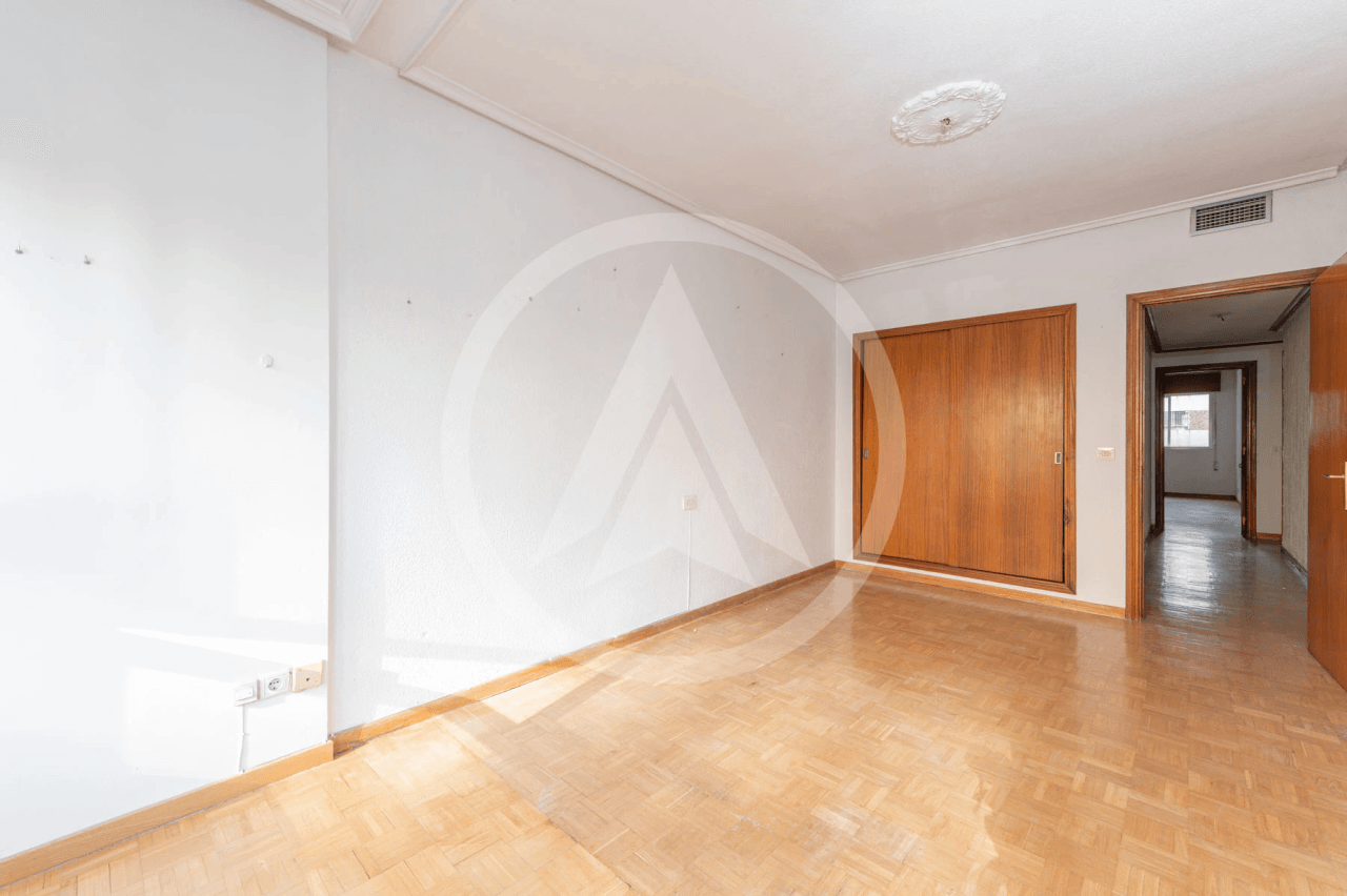 Apartment for sale in Cáceres Center with 2 parking spaces