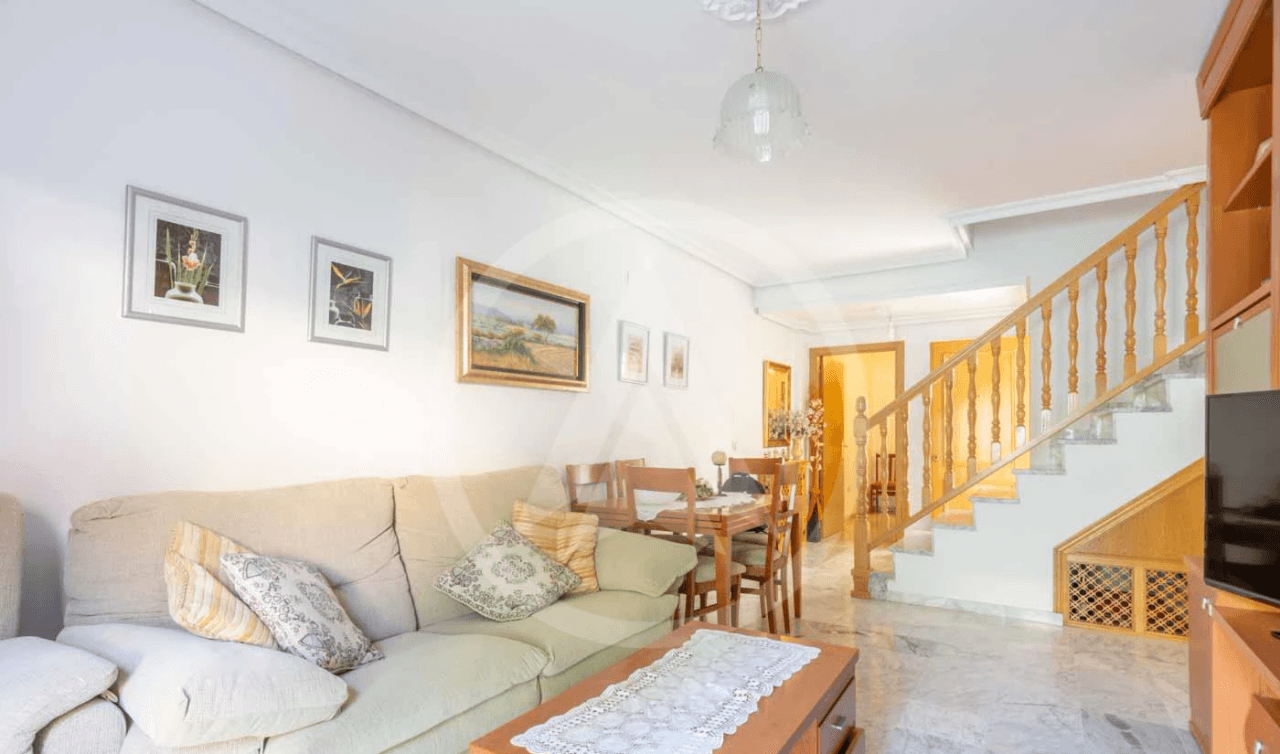 Adossat de lloguer a Residencial Sant Jordi