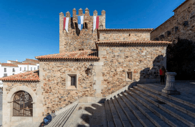 Els millors barris de Càceres per viure-hi: Guia completa